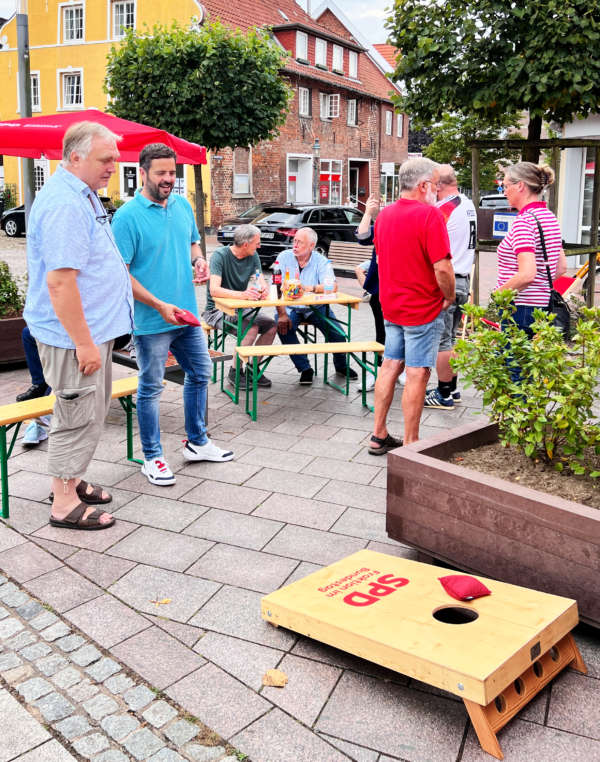 Dialogtour mit Daniel Schneider • Pressemitteilung • Bild